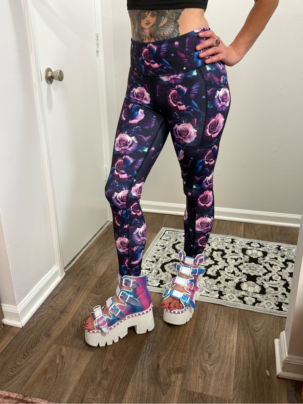 Constantly Varied Gear Artistic Hummingbird & Rose Leggings w Pockets Size M